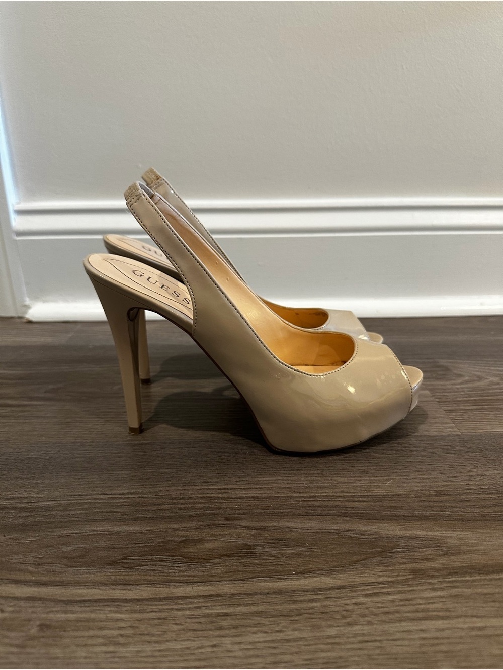 GUESS Beige Patent Peep-Toe Slingback Heels